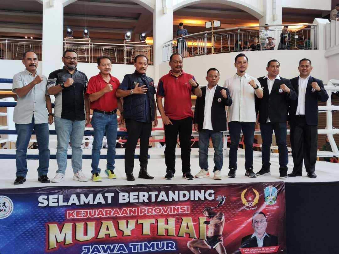 Pembukaan Kejurprov Muaythai Jatim di Mall Sutos Surabaya, Kamis 18 Mei 2023. (Foto: Fariz Yarbo/Ngopibareng.id)