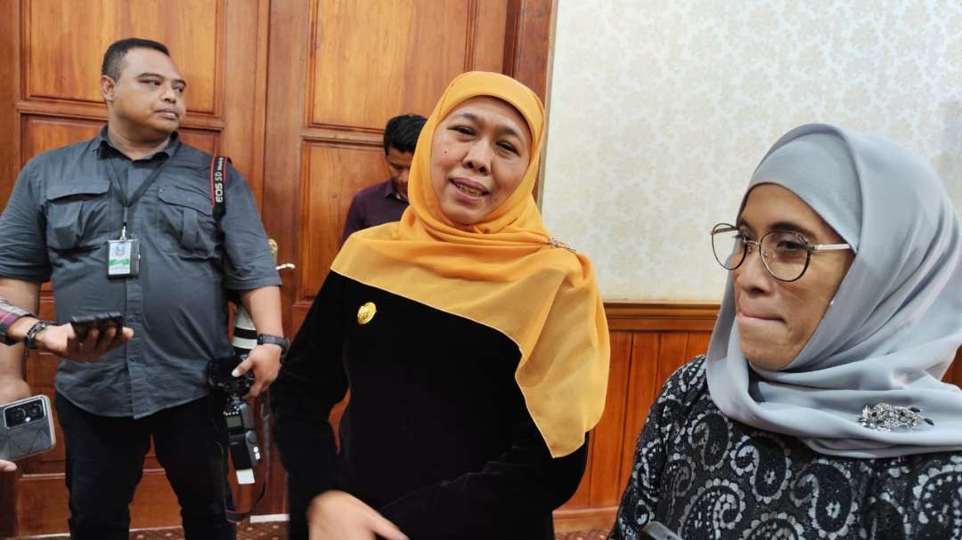Gubernur Jatim, Khofifah Indar Parawansa saat ditemui di Gedung Negara Grahadi, Surabaya, Jumat 19 Mei 2023. (Foto: Fariz Yarbo/Ngopibareng.id)