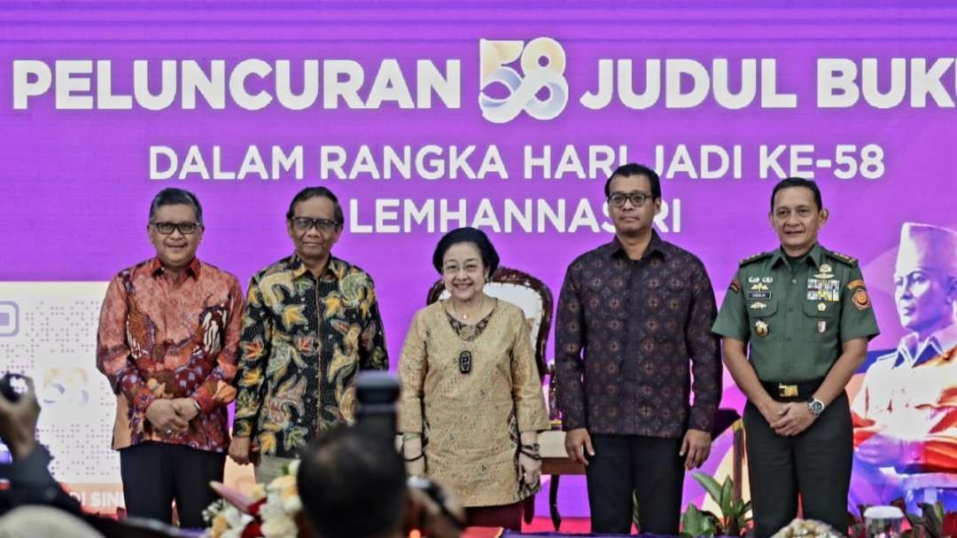 Hasto Kristiyanto meluncurkan buku Geopolitik Soekarno. Bahan ini bahkan jadi mata kuliah di Lemhannas. (Foto: Istimewa)