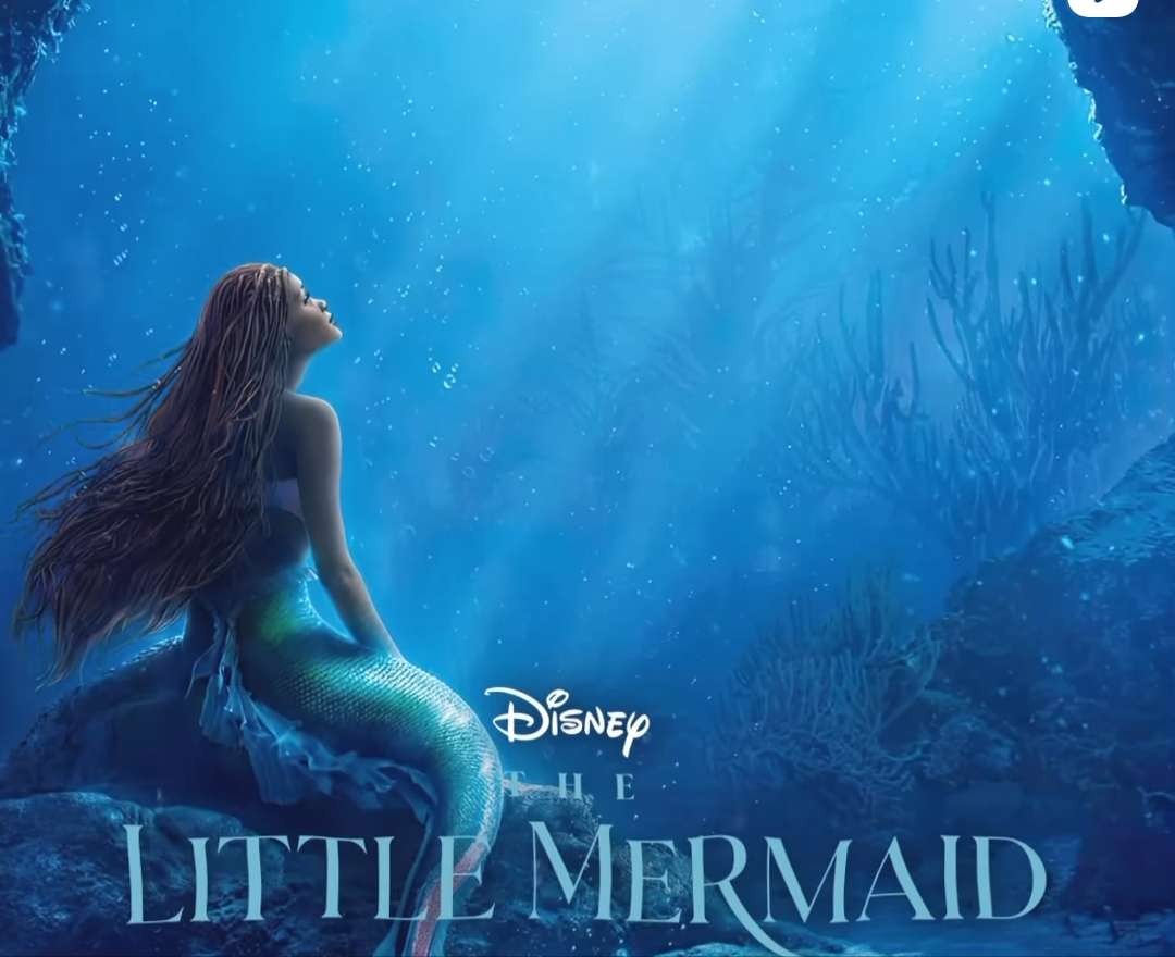 Aktris Halle Bailey berperan sebagai Ariel di film Little Mermaid. (Foto: Disney)