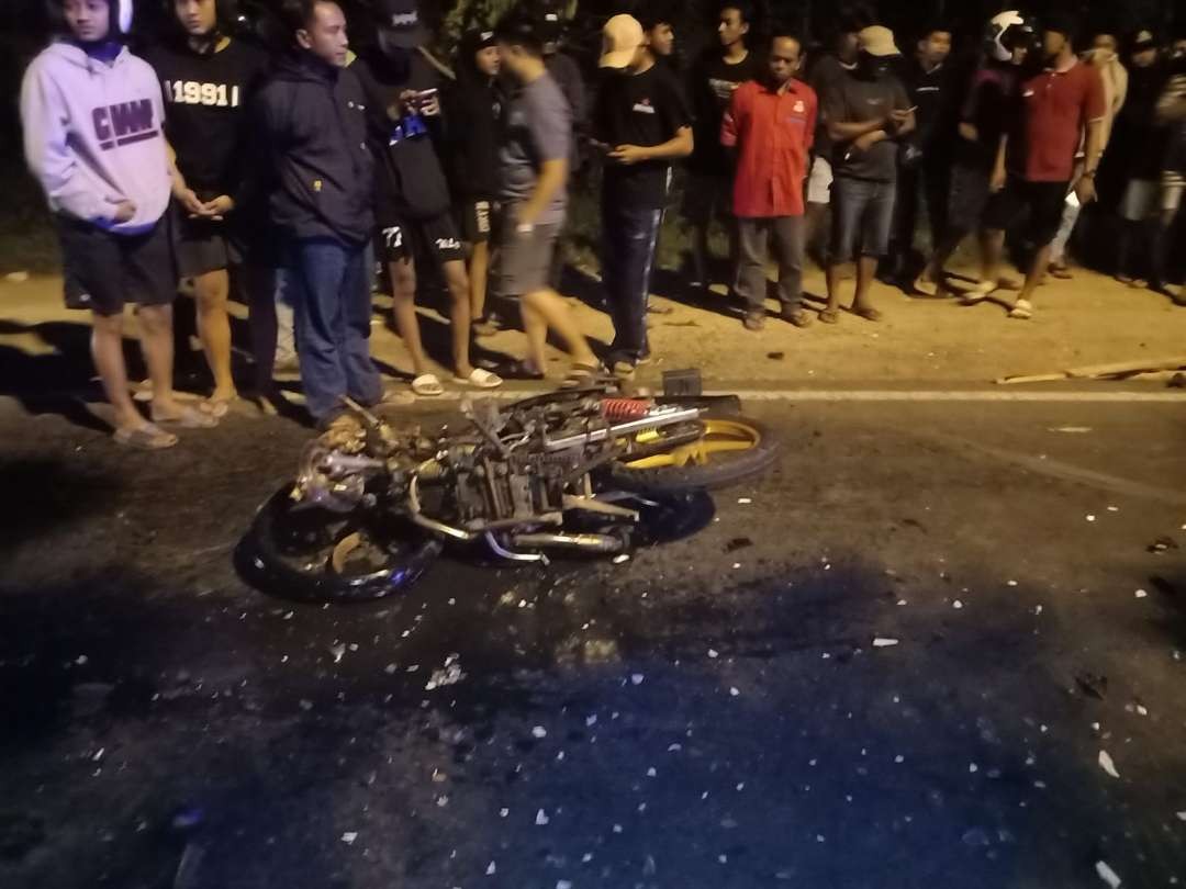 Kondisi salah satu motor yang terlibat kecelakaan maut di Tuban, Jawa Timur. (Foto: Dokumentasi Polres Tuban)