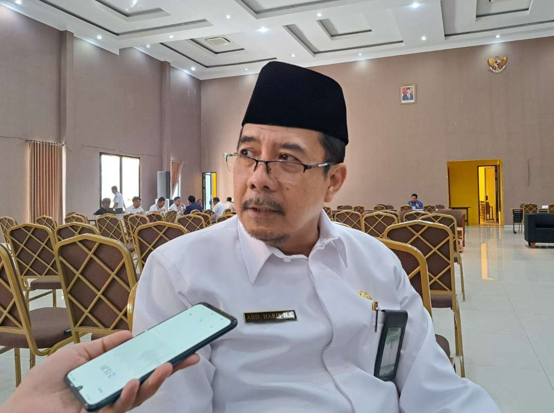 Sekretaris PPIH Embarkasi Surabaya, Abdul Haris saat ditemui di Asrama Haji Sukolilo. (Foto: Pita Sari/Ngopibareng.id)
