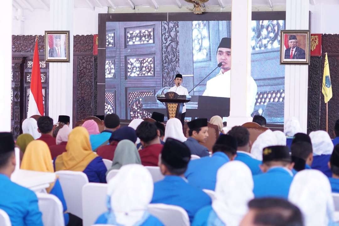 Wakil Walikota Pasuruan Adi Wibowo (Mas Adi) menghadiri kegiatan pelantikan pengurus cabang Pergerakan Mahasiswa Islam Indonesia (PC PMII) Pasuruan masa khidmat 2023-2024 yang berlangsung di Pendopo Kabupaten Pasuruan 18 Mei 2023. (Foto: Humas Pemkot Pasuruan)