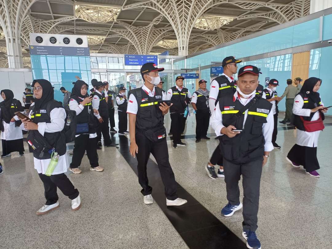 Orientasi penyambutan calon jemaah haji oleh PPIH Daker Bandara di Bandara AMAA Madinah. (Foto: Istimewa)