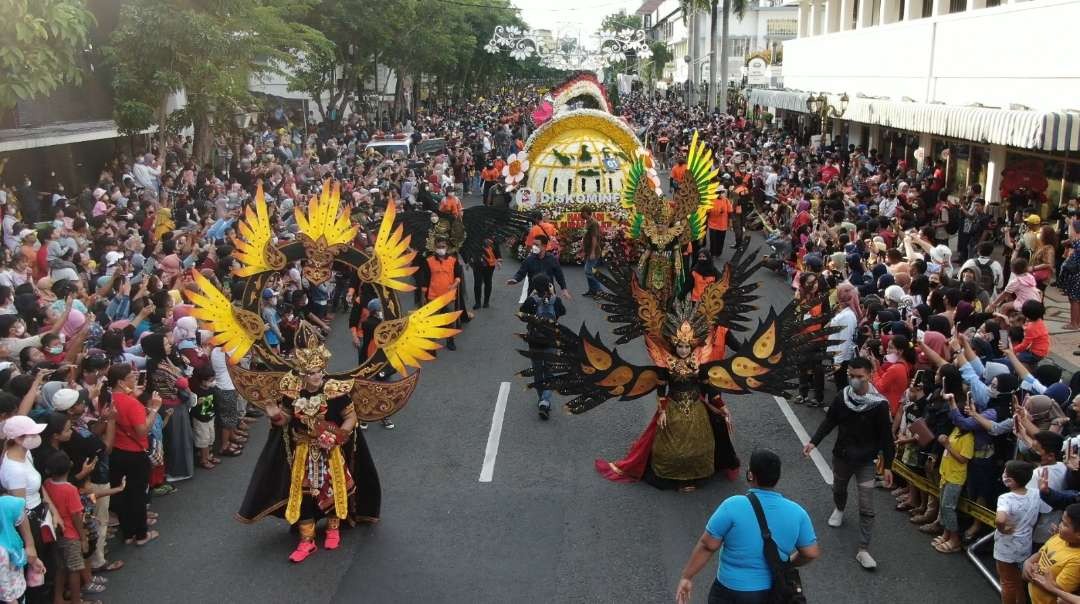 Ilustrasi Surabaya Vaganza tahun lalu diramaikan iring-iringan parade budaya. (Foto: Istimewa)