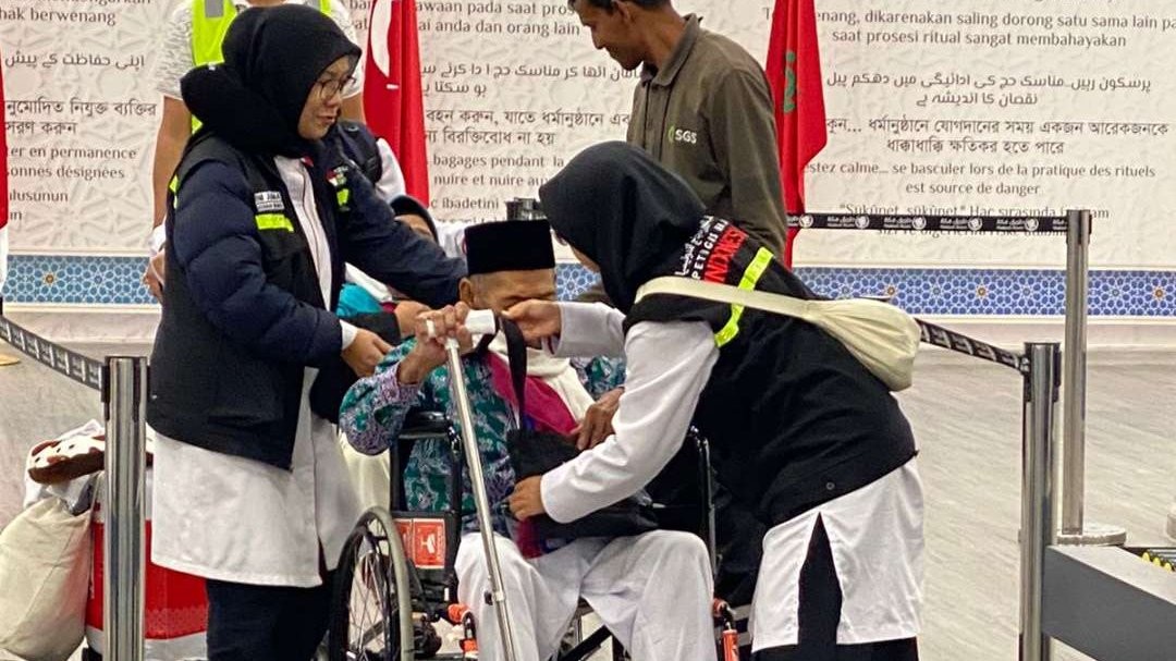 Kedatangan jemaah haji Indonesia hari keempat gelombang pertama diawali dari Embarkasi JKS 06. (Foto: Istimewa)