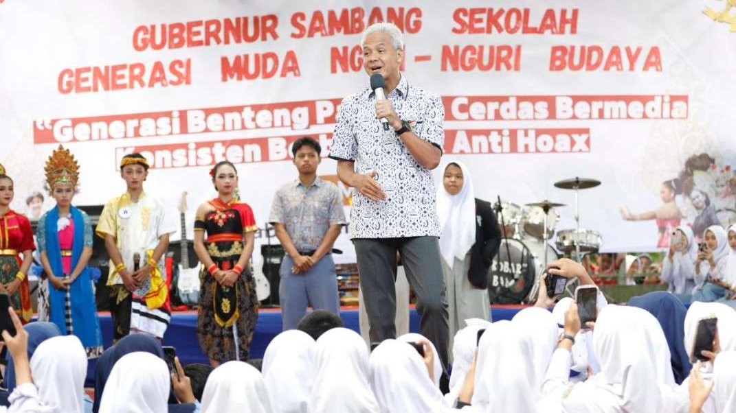Gubernur Jawa Tengah Ganjar Pranowo sambang sekolah di SMAN 1 Karangkobar, Banjarnegara, Rabu 24 Mei 2023. (Foto: Humas Pemprov Jateng)