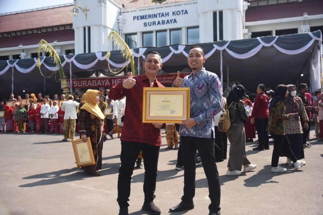 Kontingen GG Sabet Juara Parade Budaya dan Pawai Bunga Surabaya Vaganza 2023 (Foto: Istimewa)