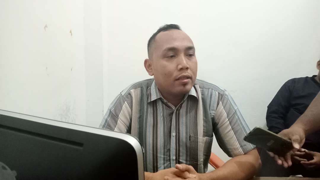 Komisioner KPU Tuban, Moh. Nurokhib saat menyampaikan terkait data pemilih RT/RW:00 di Kabupaten Tuban (Khoirul Huda/Ngopibareng.id)