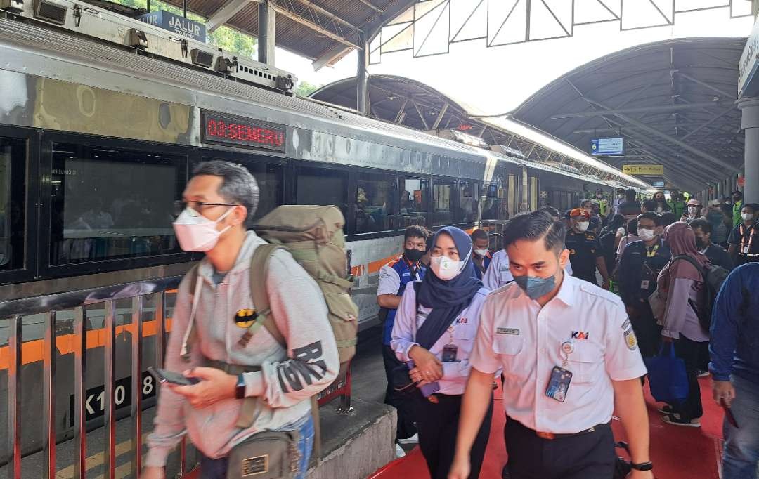Peluncuran Kereta Api Argo Semeru di Stasiun Gubeng Surabaya. (Foto: Pita Sari/Ngopibareng.id)