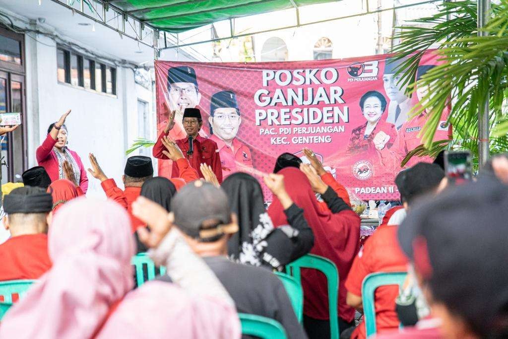Posko Ganjar Presiden di Kampung Soekarno, Memperkuat Gerakan Gotong Royong Banteng Surabaya. (Foto: istimewa)