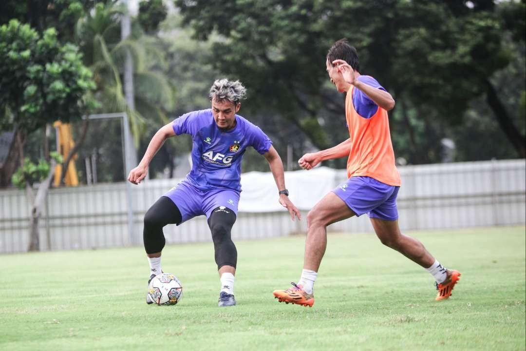 Para pemain Persik berlatih keras jelang laga uji coba lawan Dewa United. (Foto: Istimewa)