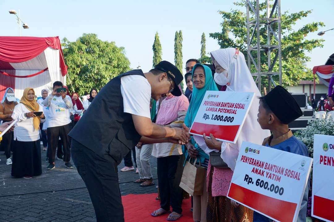 Walikota Pasuruan Saifullah Yusuf (Gus Ipul) dalam Peringatan Hari Lanjut Usia Nasional Tahun 2023. (Foto: ist)