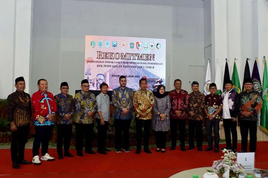 Kepala Daerah se-Wilayah Jatim 4 Sinergi Lakukan Percepatan TLRHP BPK  Kota Pasuruan. (Foto: Humas Pemkot Pasruuan)