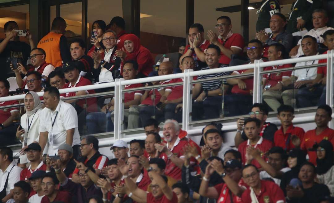 Suasana nobar FIFA Matchday di Stadion Gelora Bung Tomo atau GBT. (Foto: Humas Pemkot Surabaya)