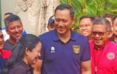 Ketua Umum Partai Demokrat AHY bertemu wakil Ketua Umum PDIP Puan Maharani di pelataran hutan kota Senayan,  Jakarta. (Foto: MC Demokrat)