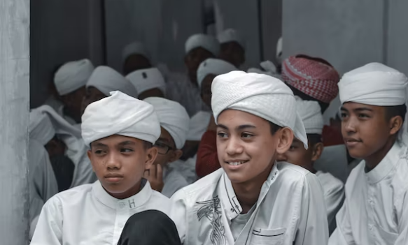 Sebanyak 25 pondok pesantren dari berbagai wilayah di Indonesia akan membentuk jaringan pondok pesantren ramah anak atau JPPRA, di Cirebon. (Ilustrasi: Unsplash)