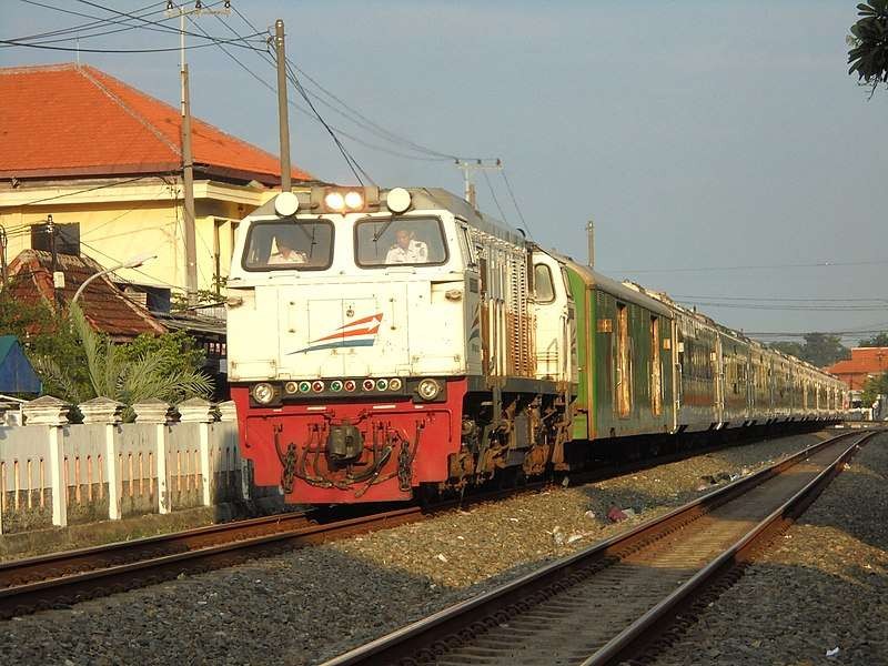 Kereta Api Harina jurusan Surabaya-Bojonegoro-Semarang-Bandung. (Foto: ptkai)