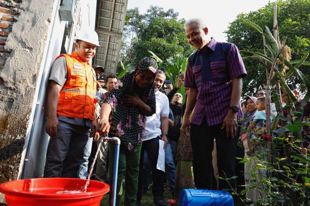 Gubernur Jawa Tengah Ganjar Pranowo cek pembangunan SPAM di Pemalang. (Foto: Humas Jateng)