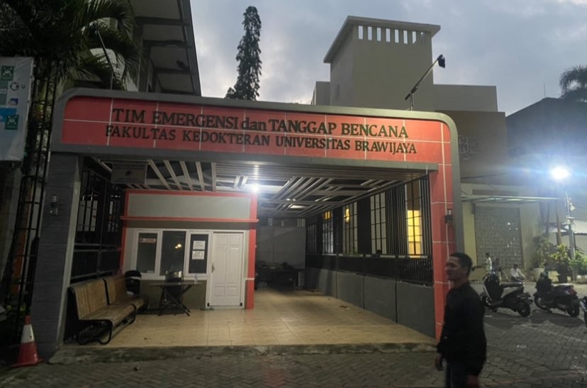 Kantor Tim Emergency Disaster atau Tanggap Bencana Fakultas Kedokteran Universitas Brawijaya, Malang. (Foto: Lalu Theo/Ngopibareng.id)