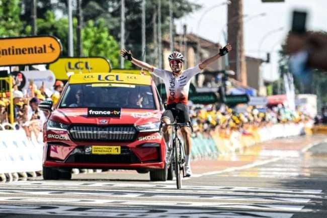 Ion Izzagire (Cofidis) berhasil mempersembahkan gelar juara etape kedua untuk tim Cofidis di Tour de France 2023. (Foto: Istimewa)
