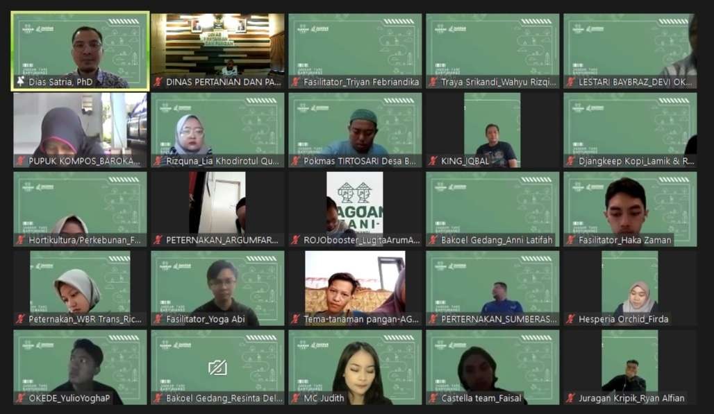 Para peserta 'Jagoan Tani' melakukan presentasi secara online (Foto: Humas Pemkab Banyuwangi)