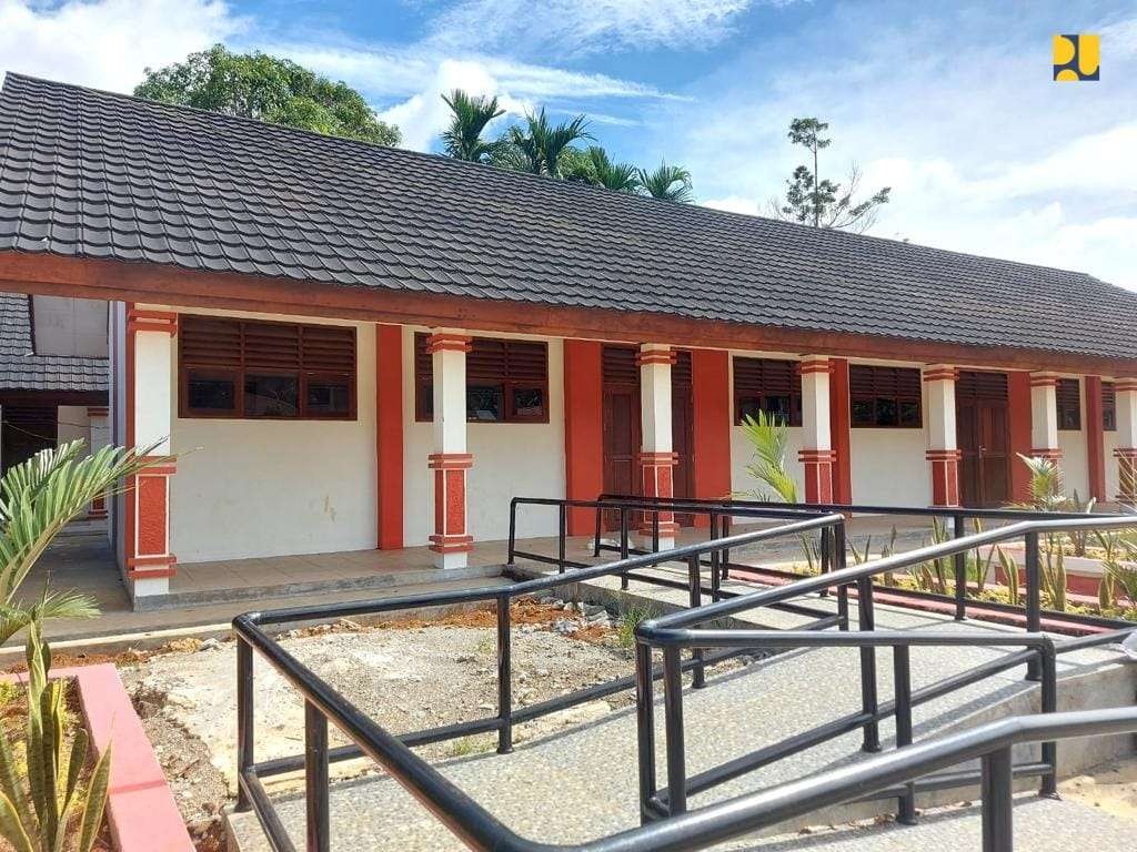 SD Negeri 02 Amban merupakan salah satu dari 15 sekolah di Papua Barat yang tengah direhabilitasi dan direnovasi oleh Kementerian PUPR melalui Balai Prasana Permukiman Wilayah (BPPW) Papua Barat. (Foto: dok. pupr)