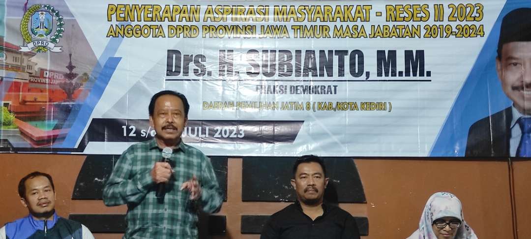 DPD Partai Demokrat Jatim Beri Dukungan Ashari Maju Pilwali Kediri (Foto: Fendi Lesmana/ngopibareng.id)