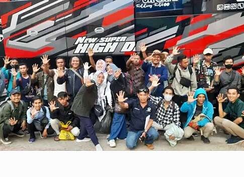 Para kader Nasdem Bondowoso mengikuti Apel Siaga Perubahan Nasdem di SUGBK Jakarta,  Minggu 26 Juli 2023.(Foto:Humas Nasdem Bondowoso)