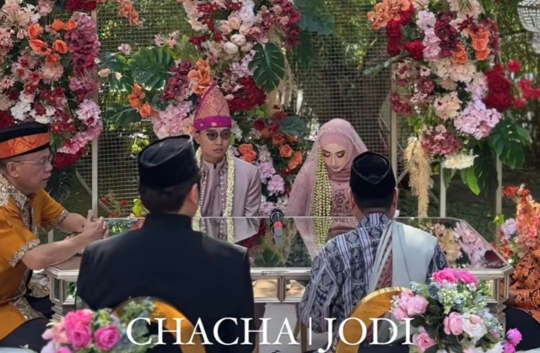 Prosesi akad nikah Tengku Syaira Anataya dan pasangannya, Jodi, Kamis 20 Juli 2023. (Foto: Instagram @natacara_weddingorganizer)