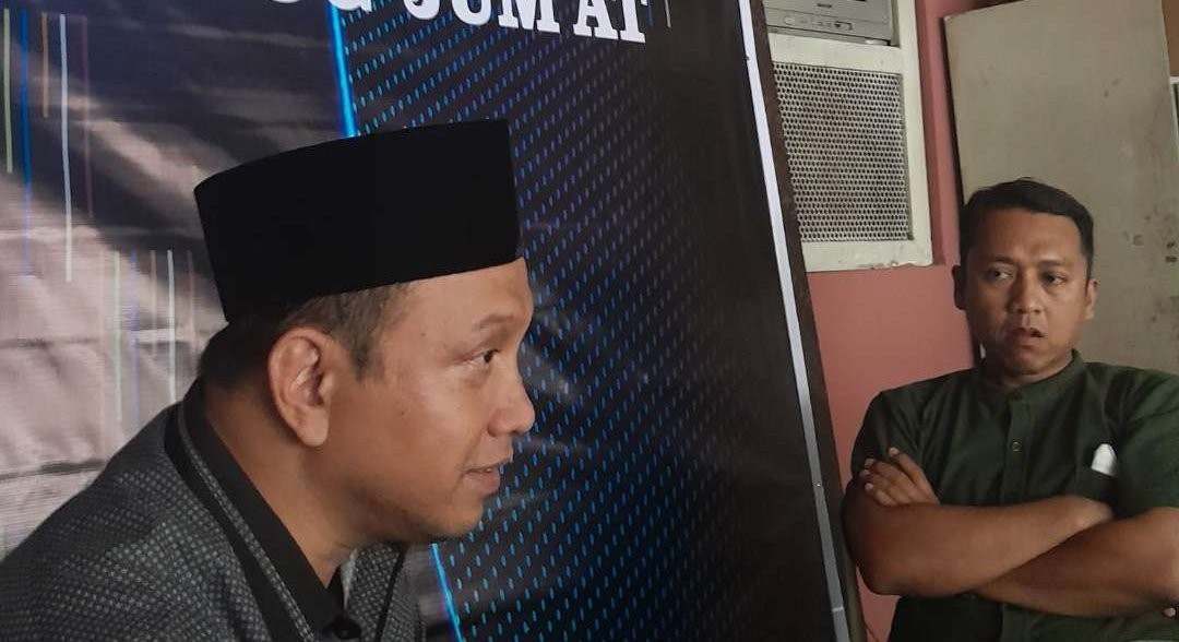 Andi syafrani, Ketua Bidang Eksternal PERSEPI dan Yohan Wahyu Peneliti Litbang Kompas. (Foto: Fathorrahman Fadli)