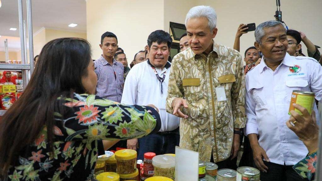 Gubernur Jawa Tengah, Ganjar Pranowo ke Koperasi Expo Jateng. (Foto: Humas Pemprov Jateng)
