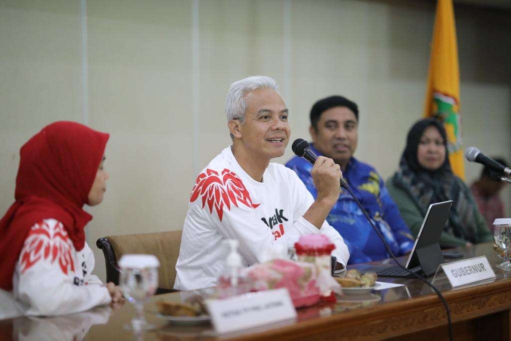 Gubernur Jawa Tengah, Ganjar Pranowo menerima kunjungan Bupati Maros, Sulawesi Selatan, H.A.S Chaidir Syam bersama jajaran OPD. (Foto: Humas Pemprov Jateng)