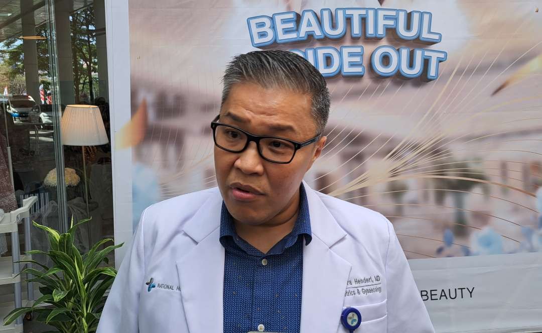 Dokter spesialis obstretrics dan gynaecology, dr Hendera Henderi, Sp.OG, National Hospital. (Foto: Pita Sari/Ngopibareng.id)