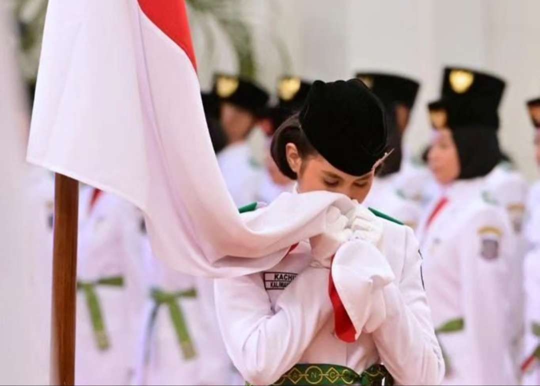 Anggota pasukan pengibar bendera pusaka (Paskibraka) di Istana Negara, Jakarta, 17 Agustus 2023. (Foto: Instagram @jokowi)