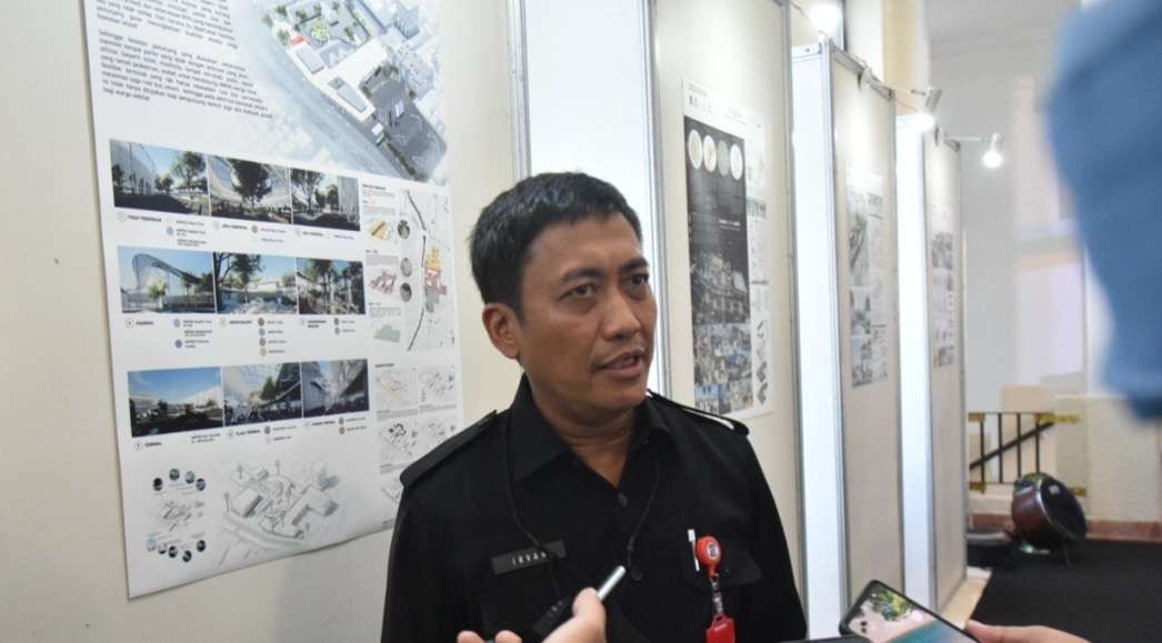 Kepala Dinas Perumahan Rakyat dan Kawasan Permukiman serta Pertanahan (DPRKPP) Surabaya Irvan Wahyudrajad. (Foto: Pita Sari/Ngopibareng.id)