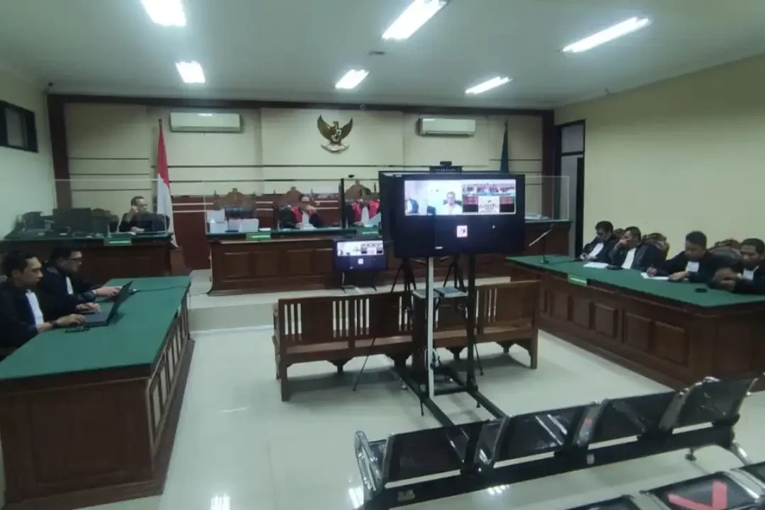 Majelis Hakim Pengadilan Negeri Tipikor Surabaya memvonis Bupati Bangkalan (Nonaktif) Abdul Latif Amin Imron selama sembilan tahun penjara. (Foto: Ant)