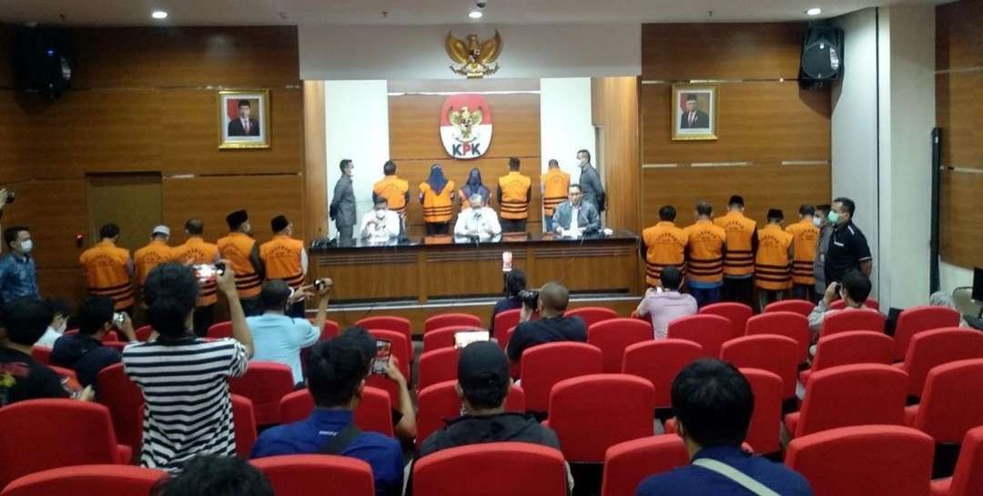 Ilustrasi penangkapan para koruptor Indonesia oleh KPK. (Foto: Instagram)