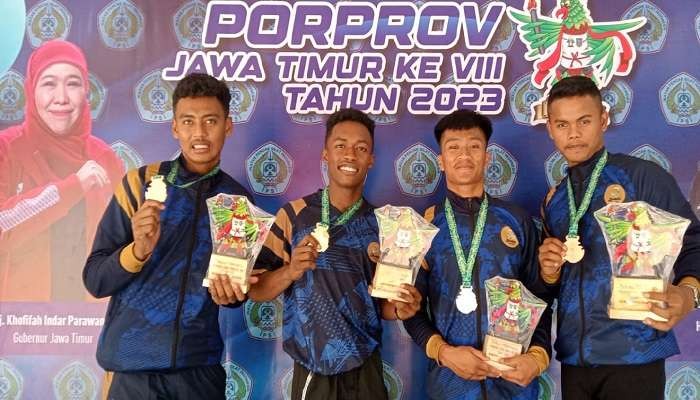 Empat pesilat Jember berhasil meraih medali dalam Porprov Jatim 2023 di Jombang (Foto: Dok Diskominfo Jember)