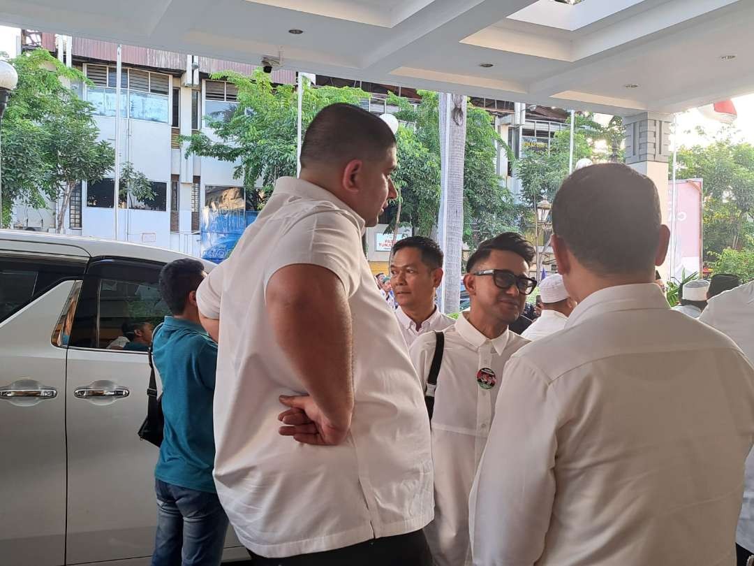 Sejumlah artis ibukota hadir dalam deklarasi capres-cawapres Anies Baswedan -Muhaimin Iskandar di Hotel Majapahit, Surabaya. (Foto: Pita/Ngopibareng.id)