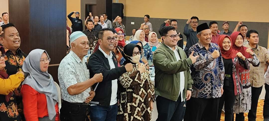 DPRD Provinsi Jawa Timur melalui Komisi E menggelar kegiatan Focus Group Discussion di hotel Grand Surya Sabtu 02 September 2023 malam. (Foto: Fendi Lesmana/ngopibareng.id)