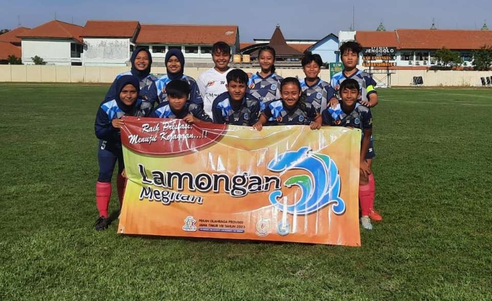 Tim sepak bola putri Kabupaten Lamongan. (Foto: Istimewa)