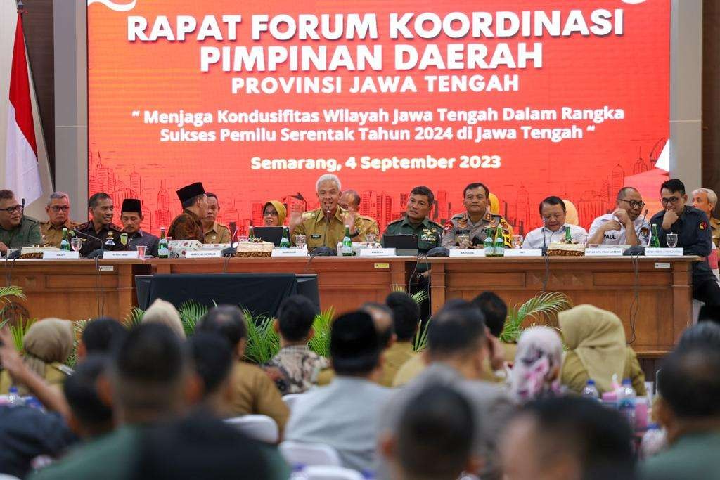 Gubernur Jawa Tengah Ganjar Pranowo pamitan ke bupati wali kota dan Forkopimda di Jawa Tengah. (Foto: Humas Pemprov Jateng)