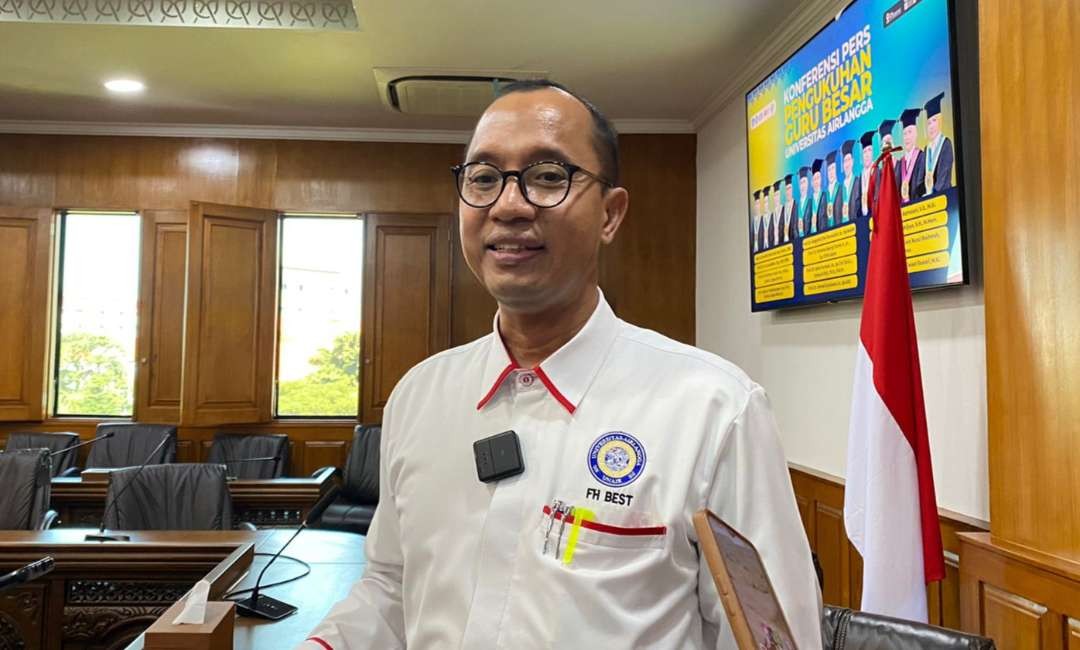 Prof Dr, Suparto Wijoyo dari Fakultas Hukum Universitas Airlangga (Unair) saat ditemui di Gedung Rektorat. (Foto: Pita Sari/Ngopibareng.id)