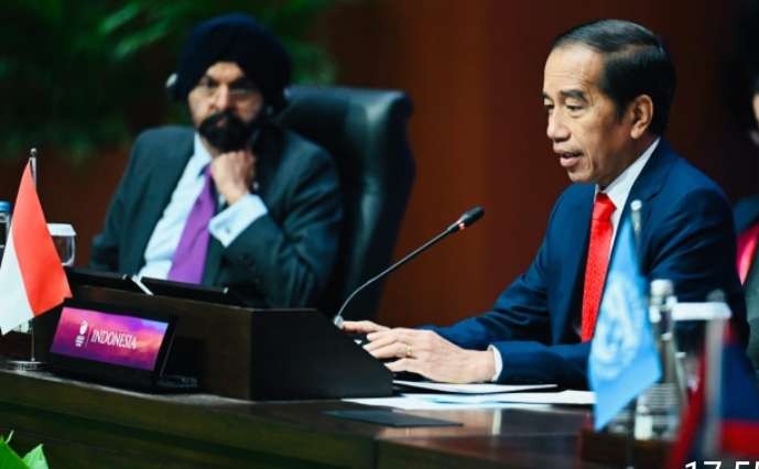 Presiden Jokowi mengajak Republik Rakyat Tiongkok (RRT) realisasikan saling menguntungkan. (Foto: BPMI Setpres)