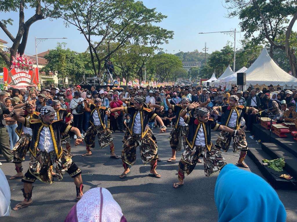Kesenian rakyat menjadi hiburan di acara pamitan Ganjar Pranowo, Selasa 5 September 2023. (Foto: Istimewa)