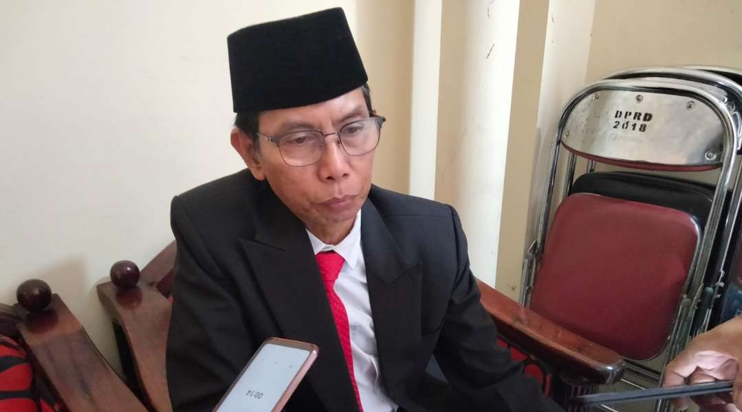 Ketua DPRD Kota Surabaya, Adi Sutarwijono saat ditemui di Kantor DPRD Kota Surabaya. (Foto: Pita Sari/Ngopibareng.id)