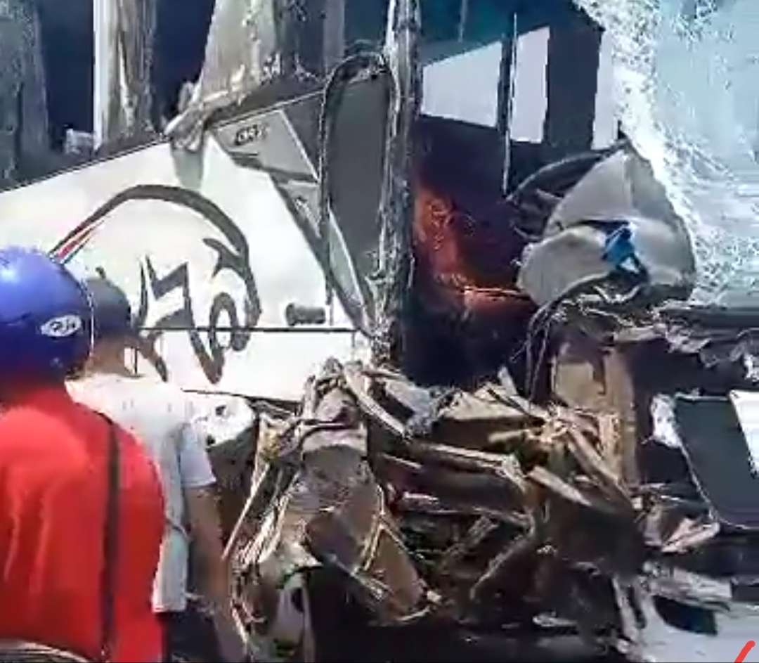 Kecelakaan Bus Tentrem di Singosari Malang. (Foto: X)