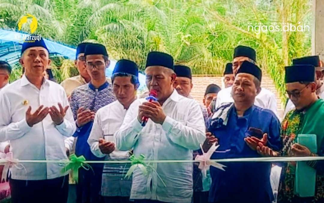 Ketua PWNU Jatim KH Marzuki Mustamar saat berdakwah di Morowali, Sulawesi Tengah. (Foto:adi/ngopibareng.id)