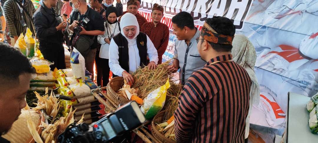 Harga beras melambung, Pemerintah Provinsi menghimbau kepada masyarakat Jawa Timur untuk tidak panik  (Foto: Fendi Lesmana/ngopibareng.id)